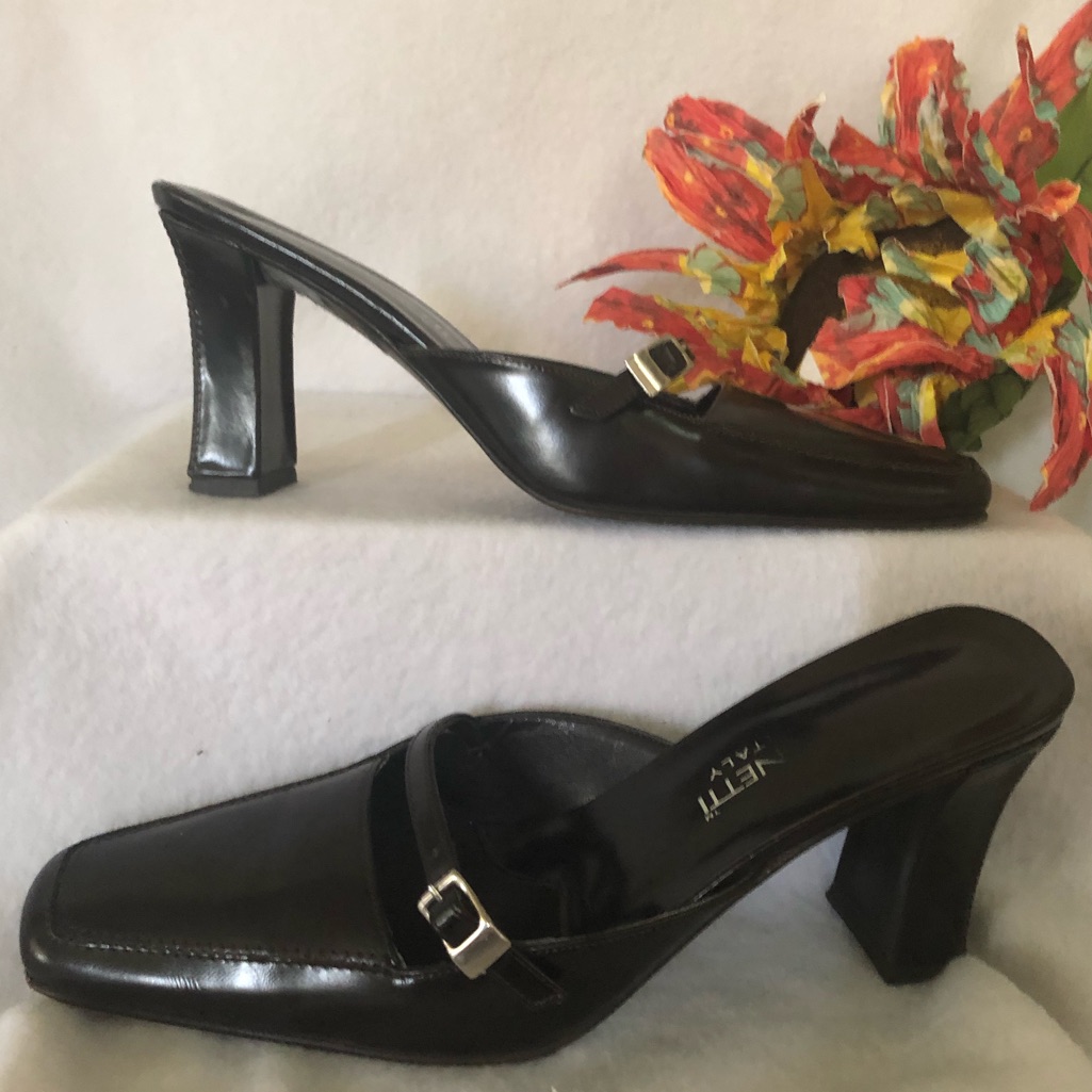 Vintage A. Giannetti Genuine Leather Heeled Mules